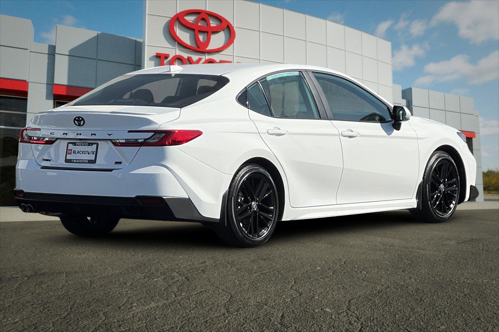 2025 Toyota Camry LE photo 2