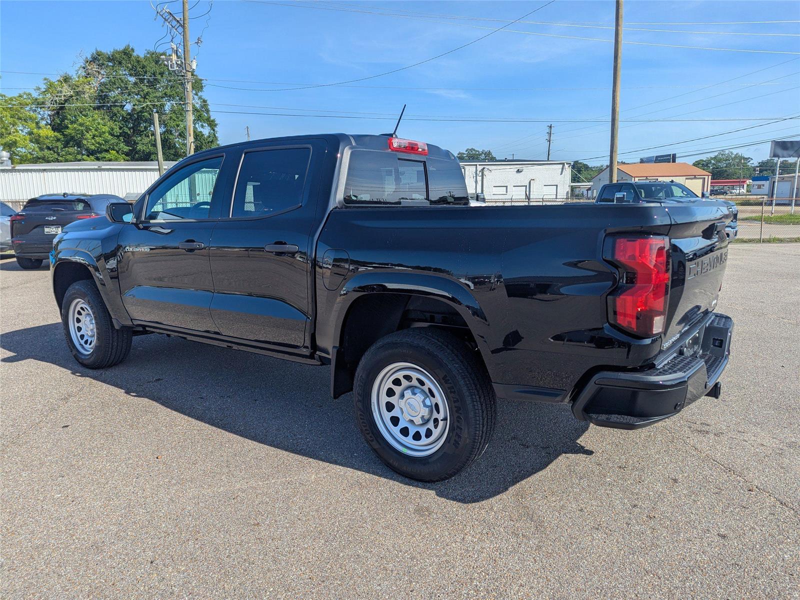 2025 Chevrolet Colorado LT photo 5