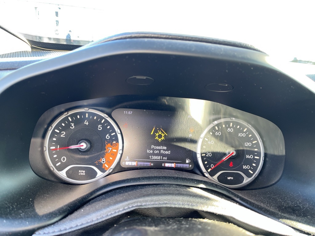 Used 2015 Jeep Renegade Limited with VIN ZACCJBDT8FPB38687 for sale in Rochester, Minnesota