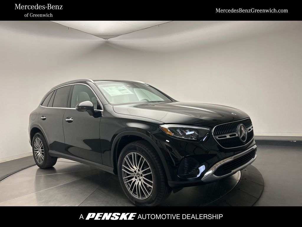 2026 Mercedes-Benz GLC Base's photo