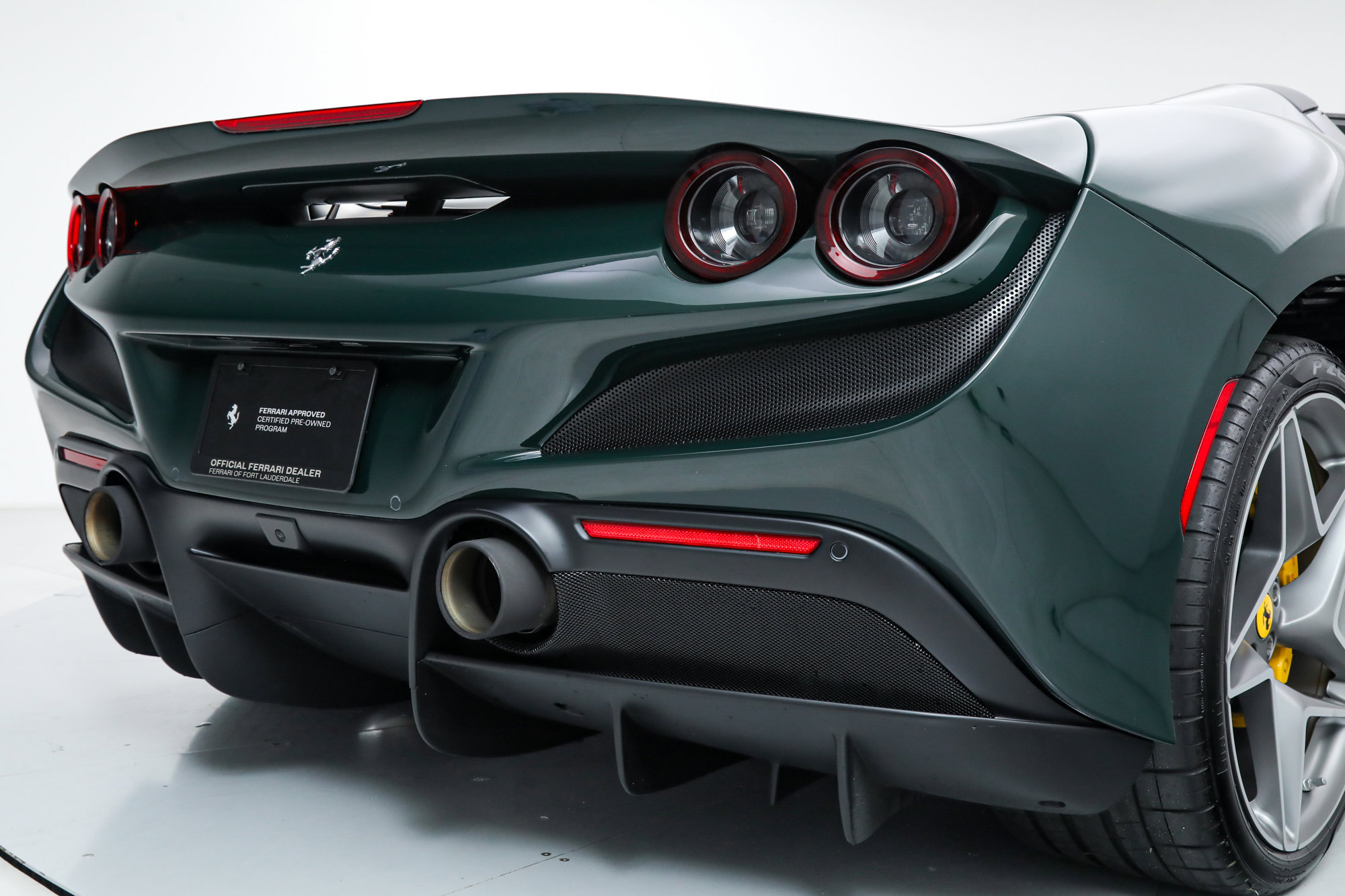 2022 Ferrari F8 Spider photo 22