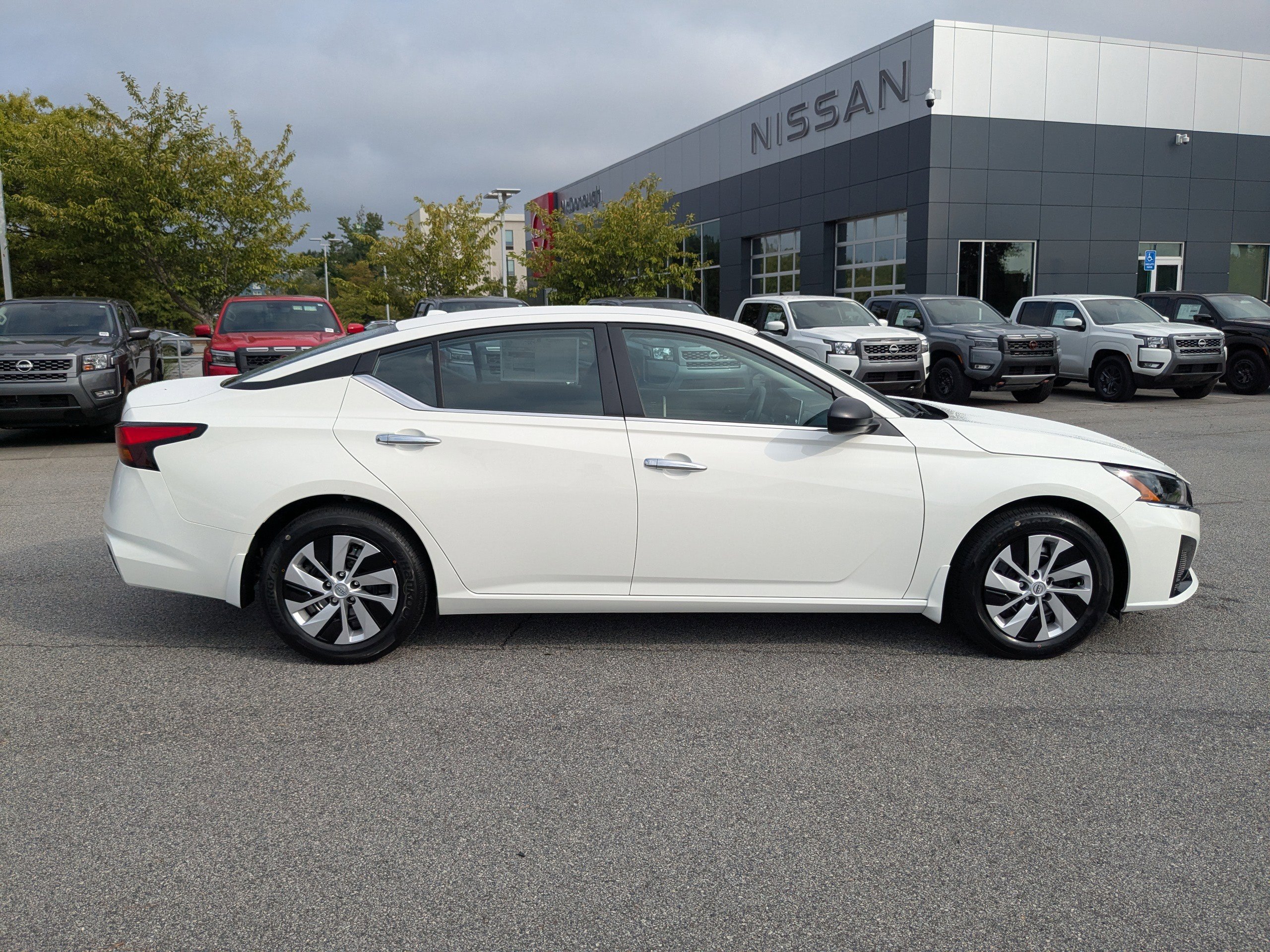 2025 Nissan Altima 2.5 S photo 2