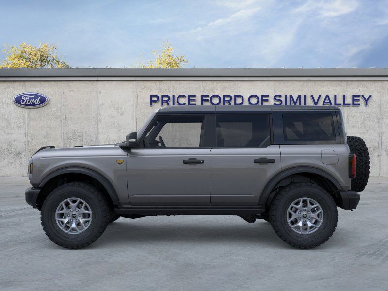 2025 Ford Bronco Badlands photo 3