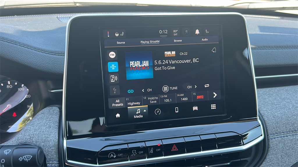 2025 Jeep Compass Latitude photo 25