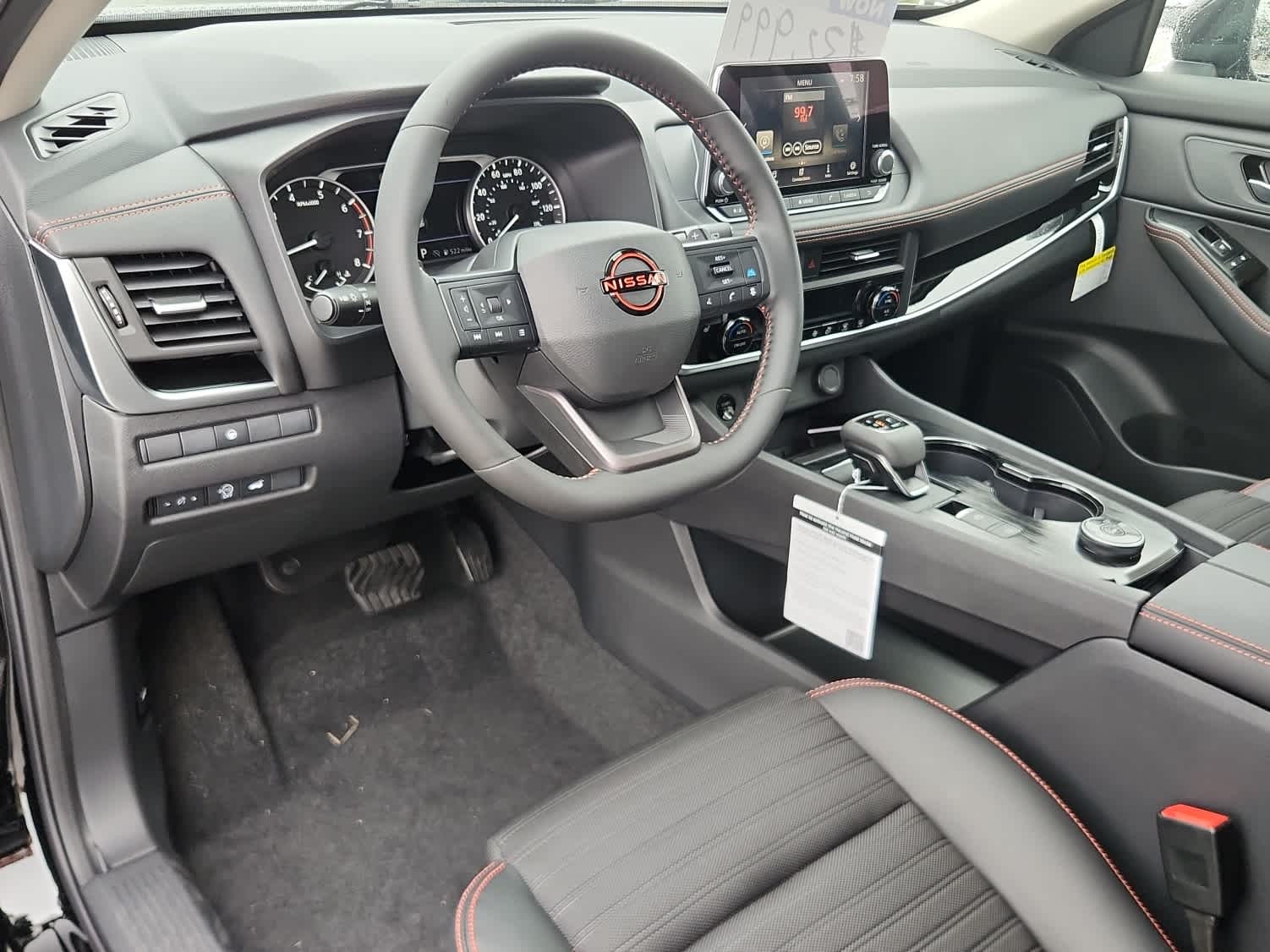 2026 Nissan Rogue SV photo 10
