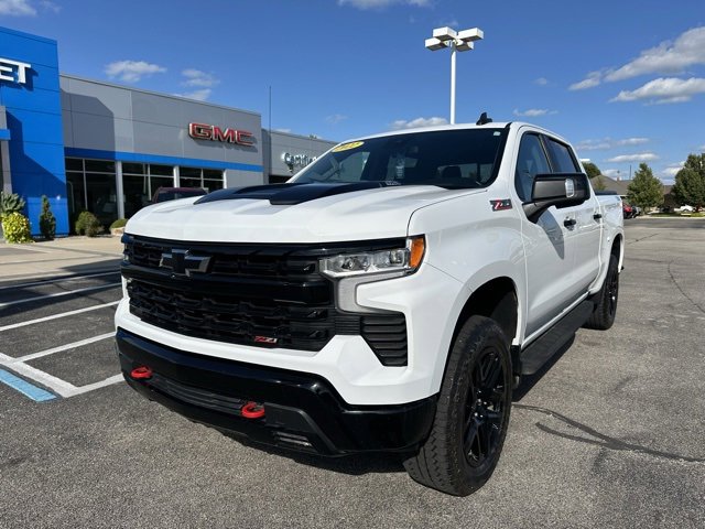 2022 Chevrolet Silverado 1500 LT Trail Boss photo 2