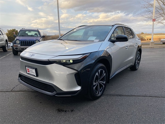 2024 Toyota bZ4X XLE's photo