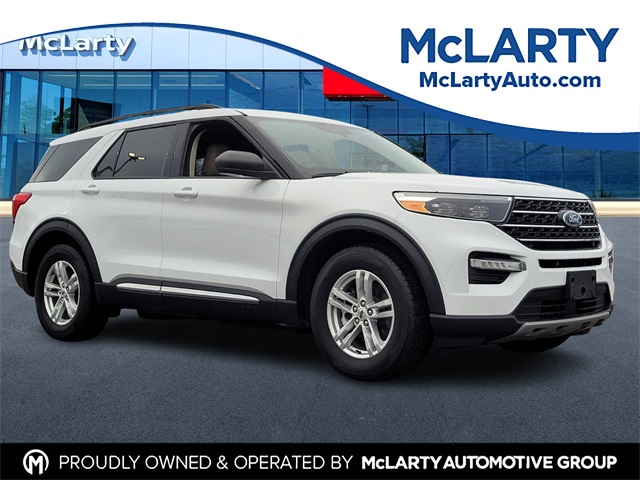 2023 Ford Explorer XLT's photo