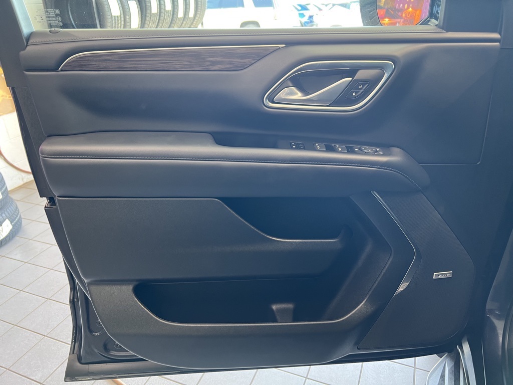 2022 Chevrolet Tahoe LT photo 10