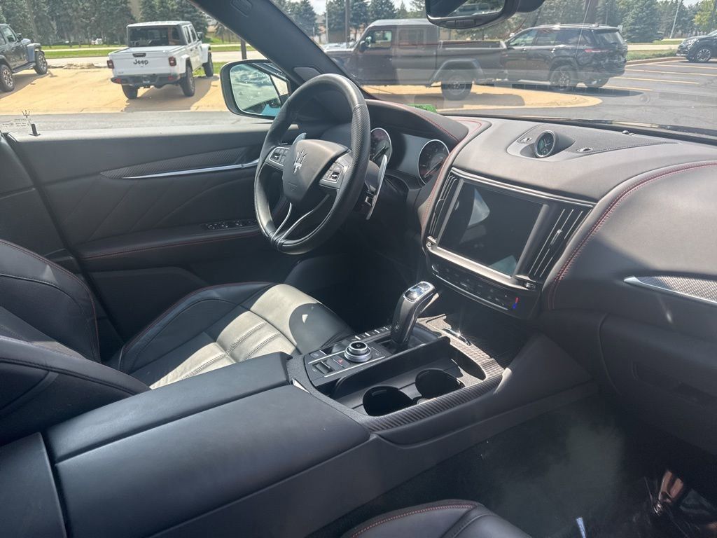 2022 Maserati Levante Modena photo 8