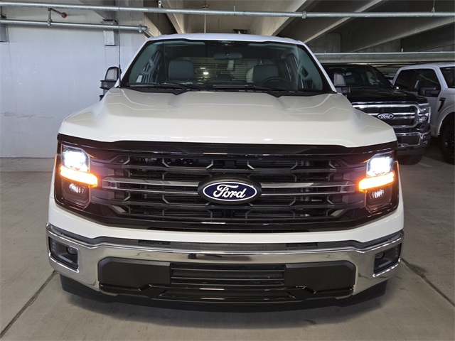 2025 Ford F-150 XLT photo 3