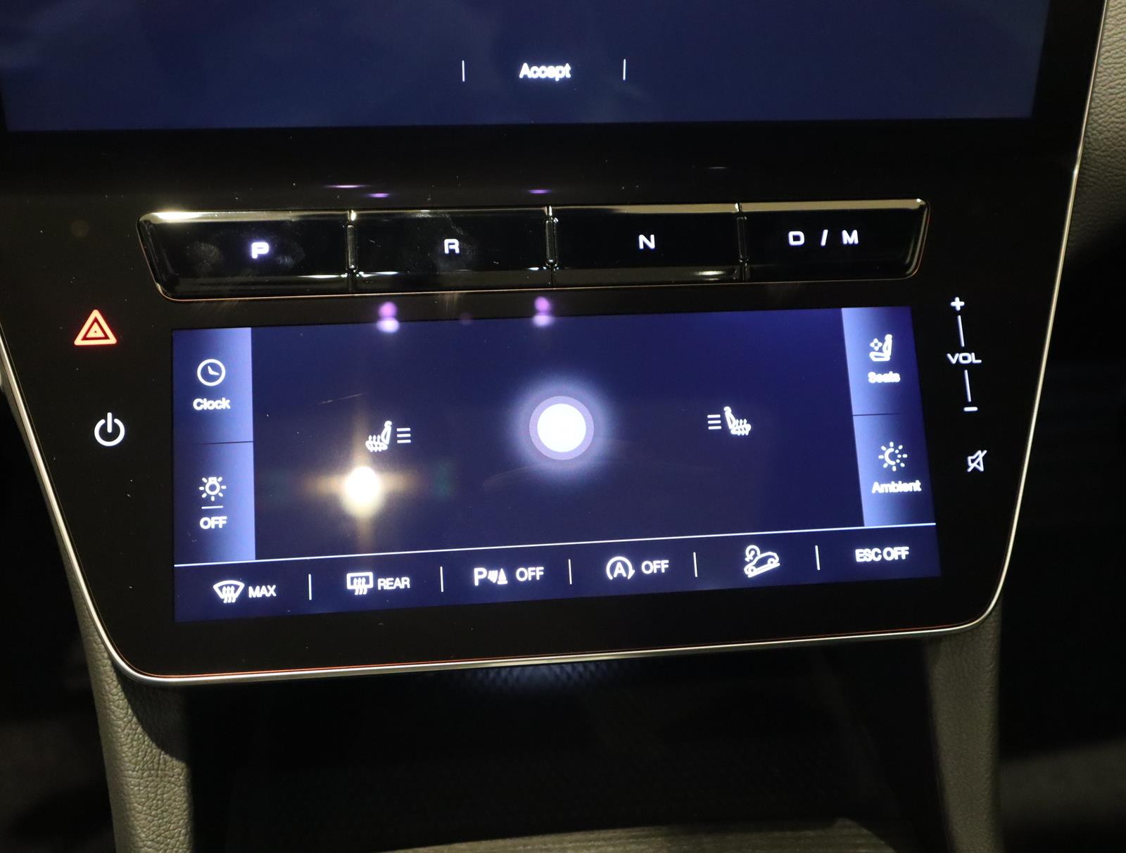 New 2024 Bianco Astro Metallic Maserati GT AWD image 33