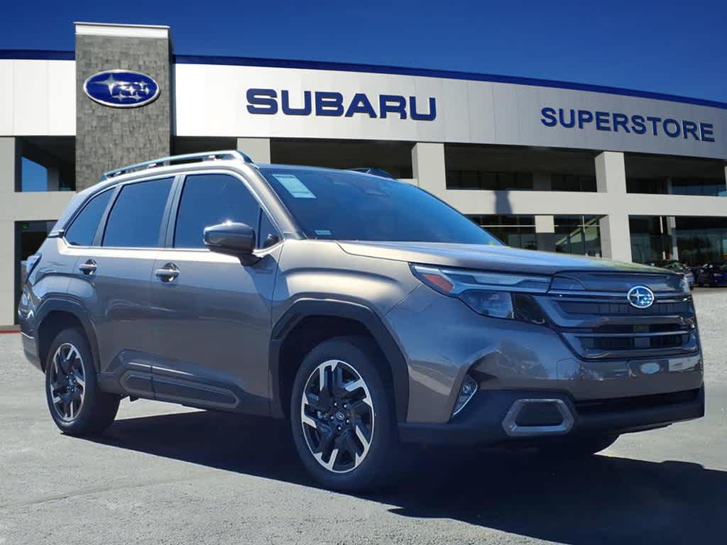 2025 Subaru Forester Limited's photo