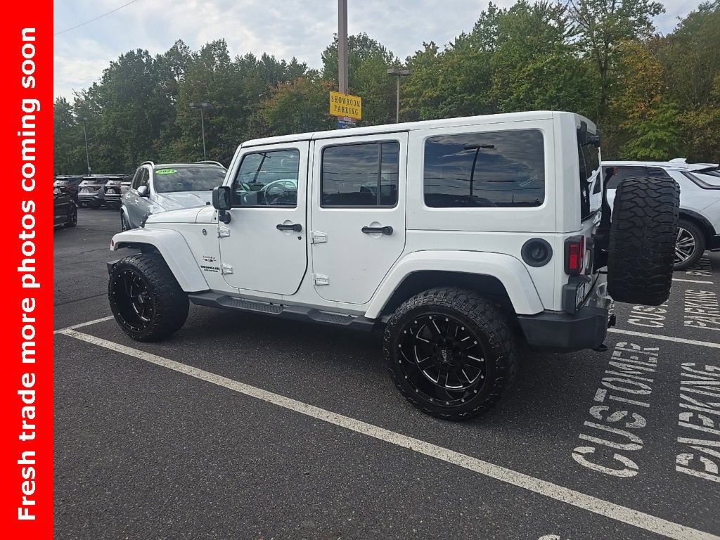 2017 Jeep Wrangler Unlimited Sahara photo 4