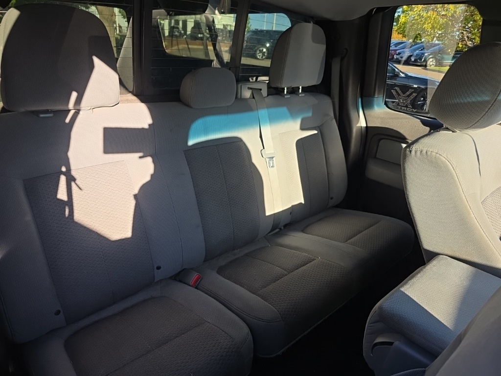 2013 Ford F-150 XLT photo 17