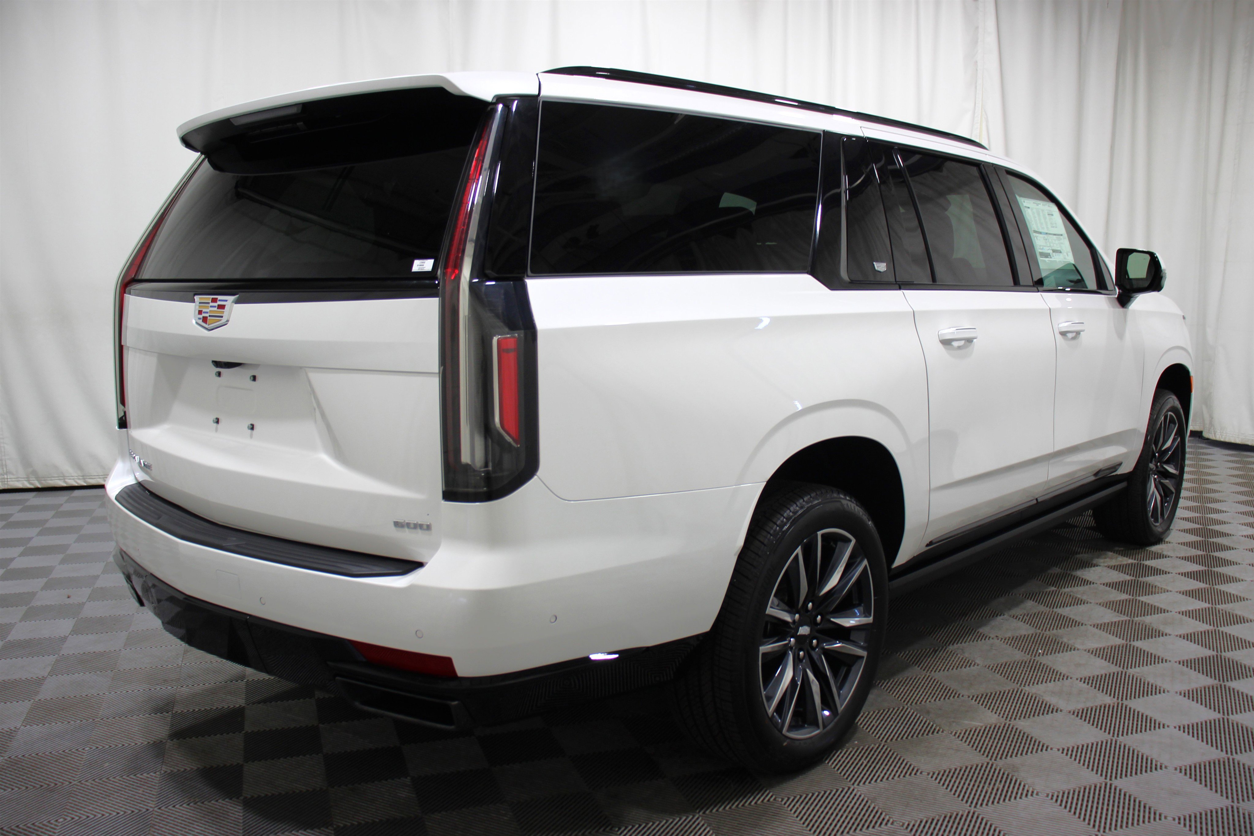 2024 Cadillac Escalade ESV Sport Platinum photo 26
