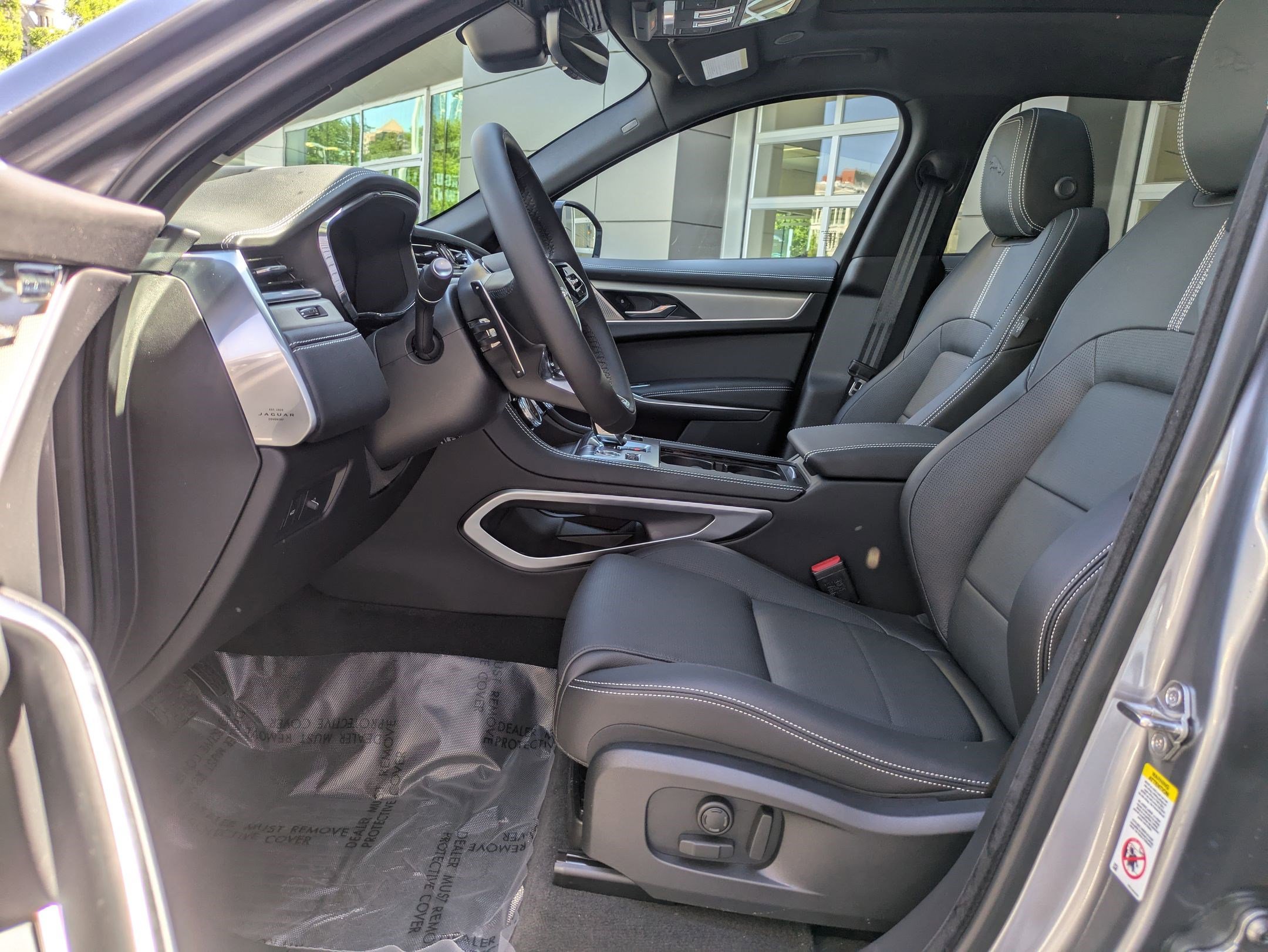 2026 Jaguar F-PACE P250 R-Dynamic S photo 13