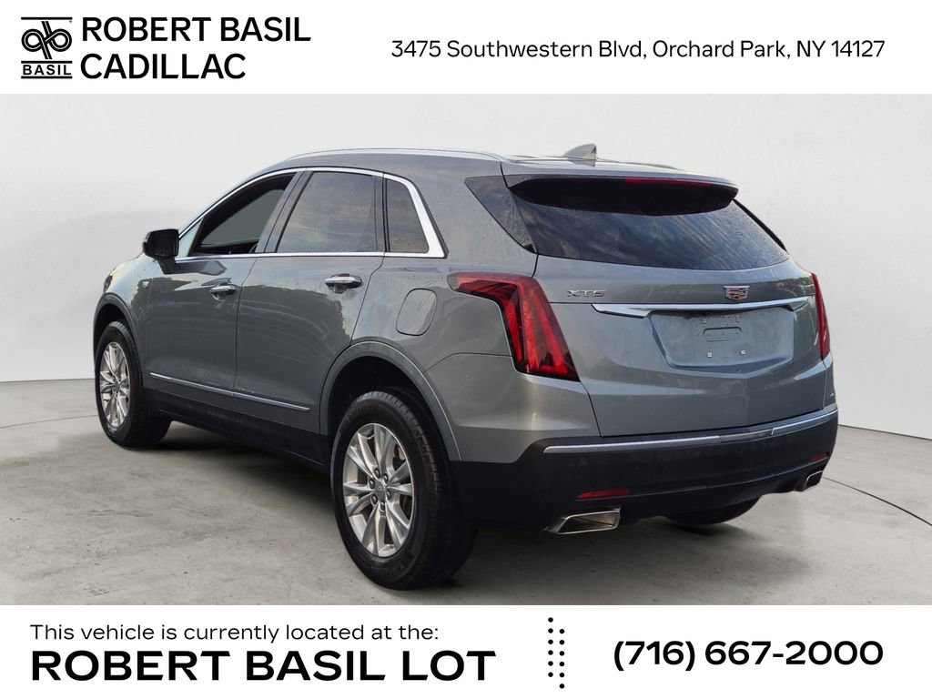 2023 Cadillac XT5 Luxury photo 3