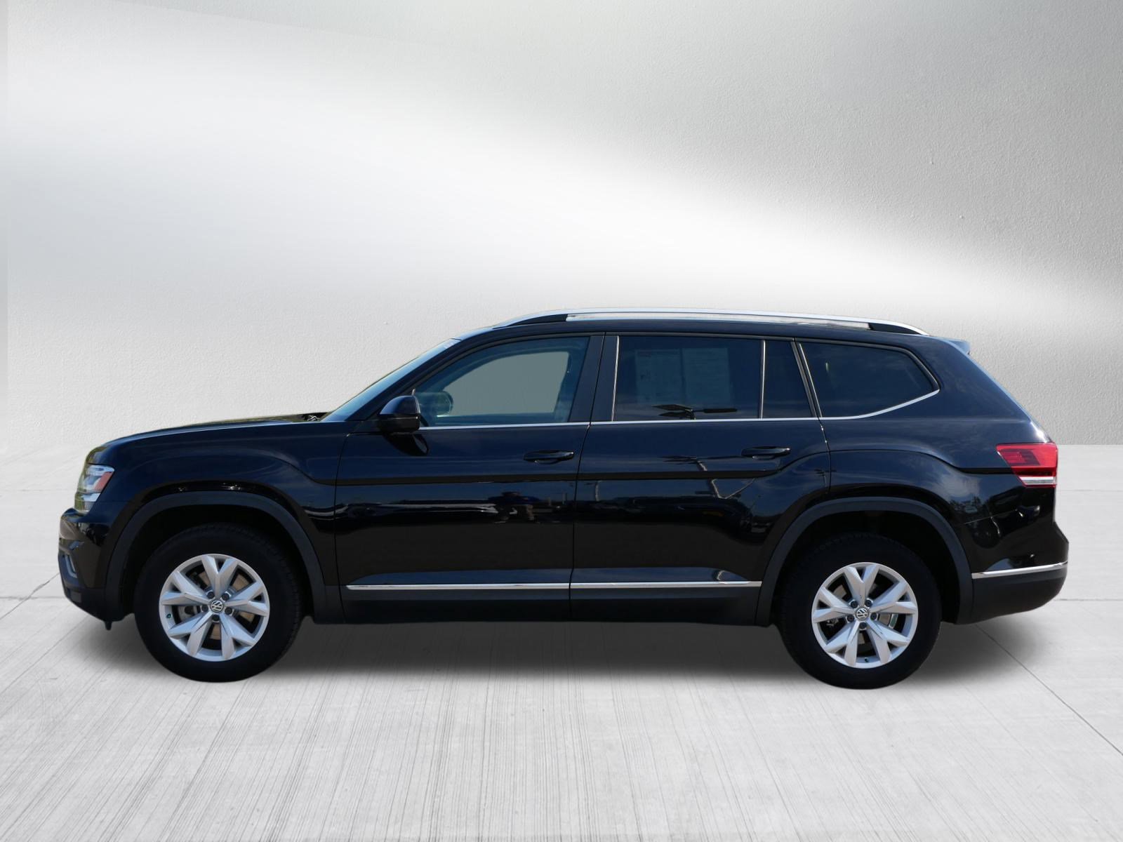 2018 Volkswagen Atlas V6 SEL photo 4