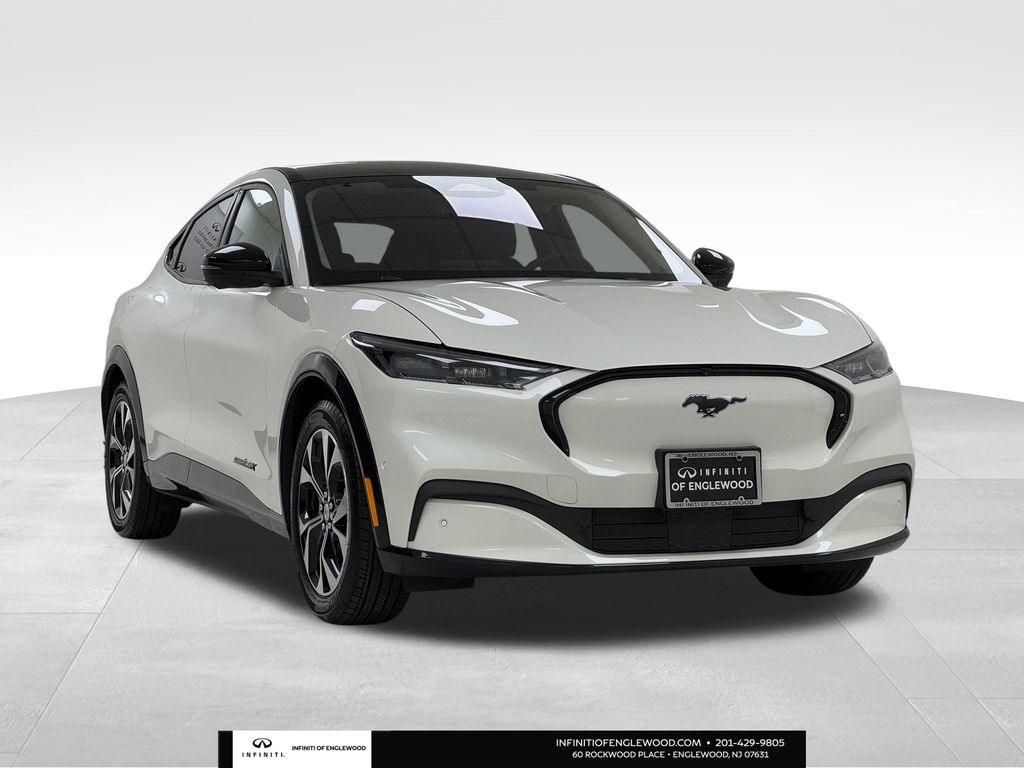 2022 Ford Mustang Mach-E Premium photo 2