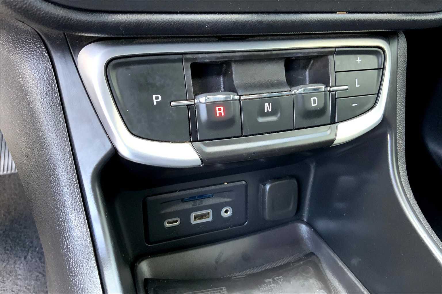2023 Gmc Terrain SLT photo 32