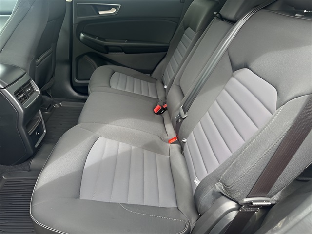 2024 Ford Edge SE photo 6