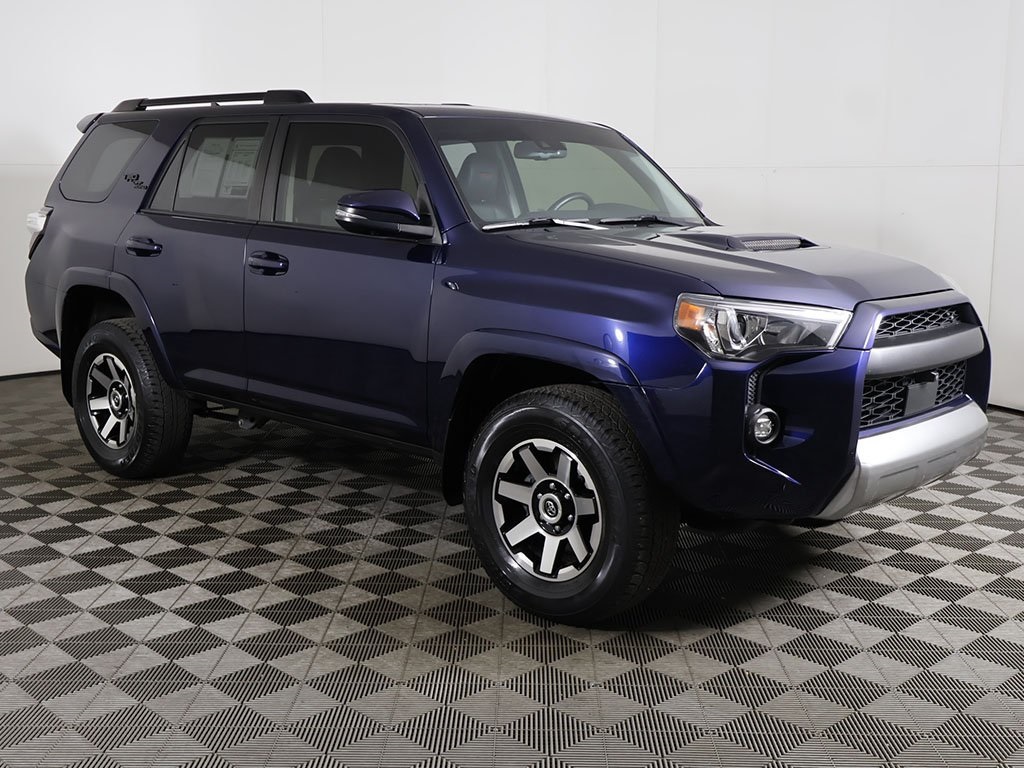 2022 Toyota 4Runner TRD Off-Road Premium photo 2