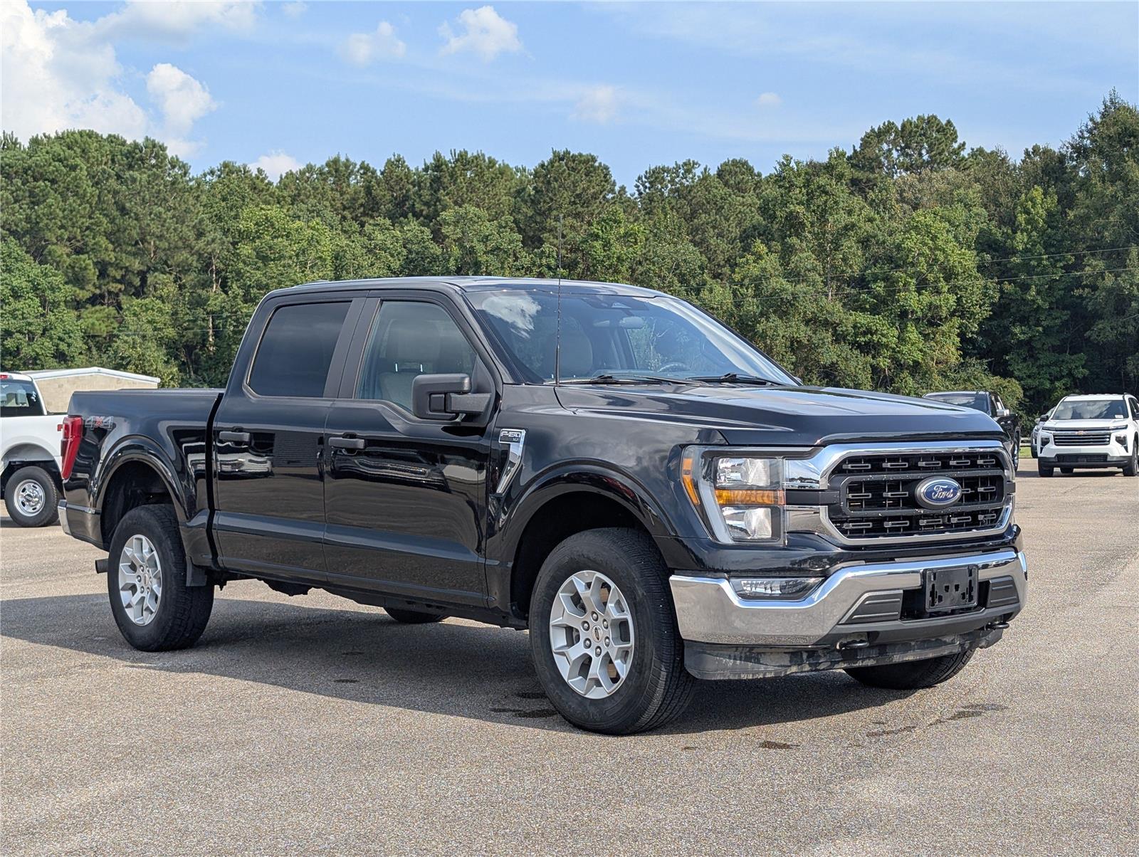 2023 Ford F-150 XLT photo 8