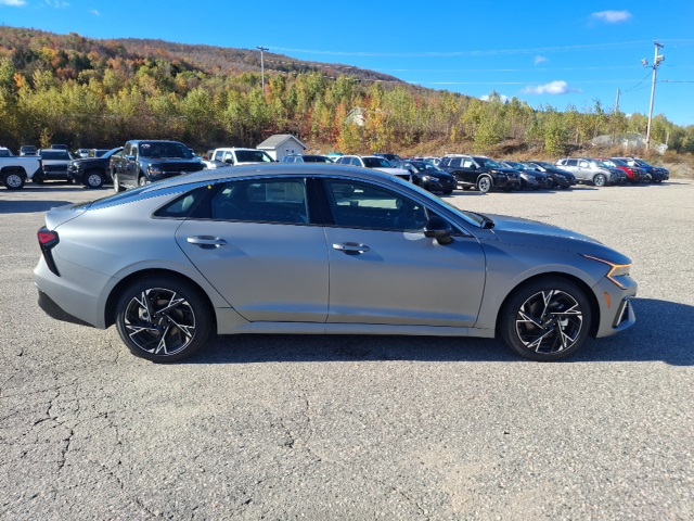 2026 Kia K5 GT-Line photo 2