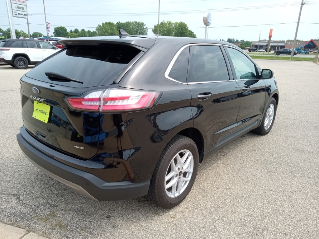 2023 Ford Edge SEL photo 7