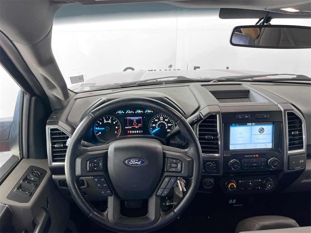 2016 Ford F-150 XLT photo 23
