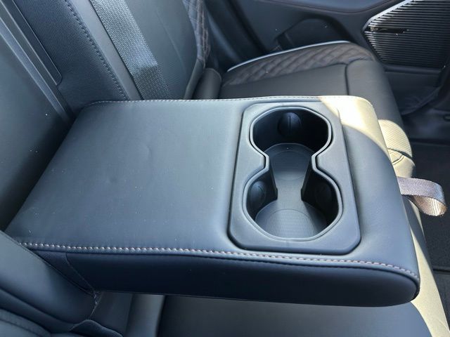2025 Jeep Grand Cherokee Summit Reserve photo 29