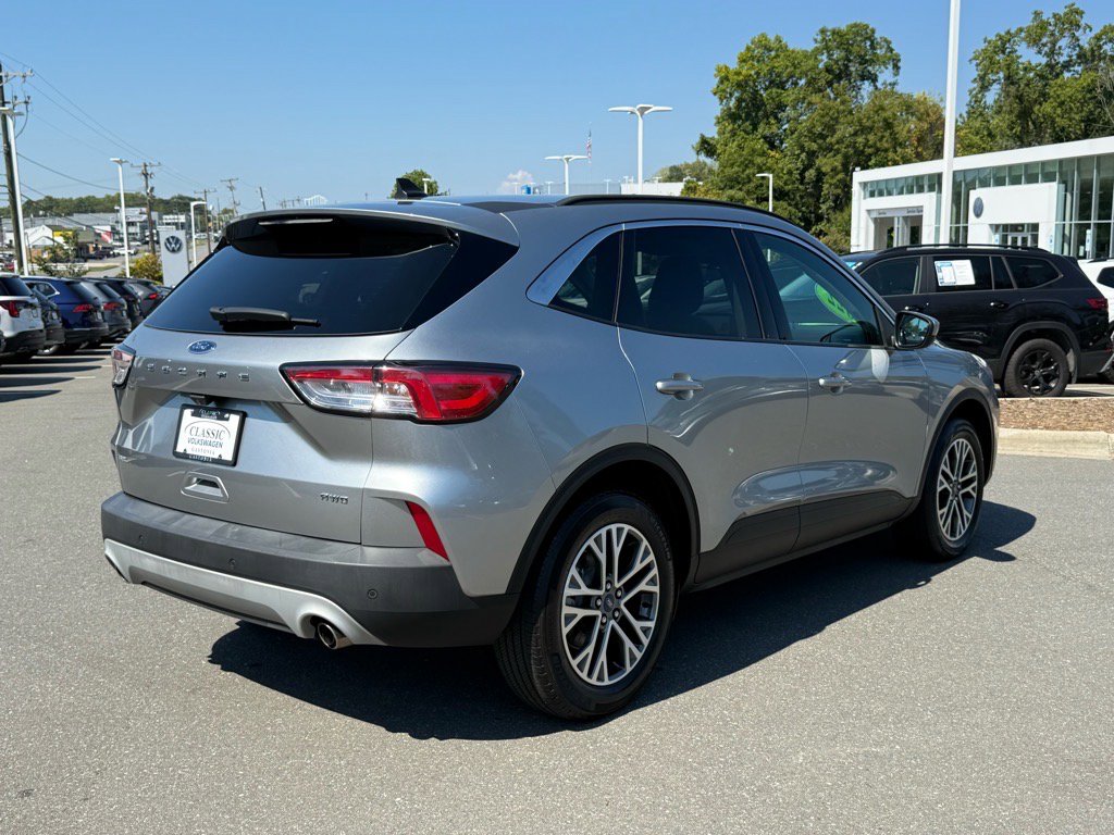 2022 Ford Escape SEL photo 4