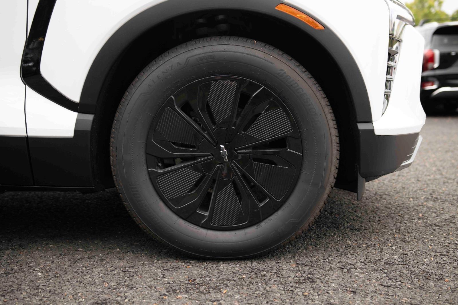 2025 Chevrolet Blazer EV photo 10