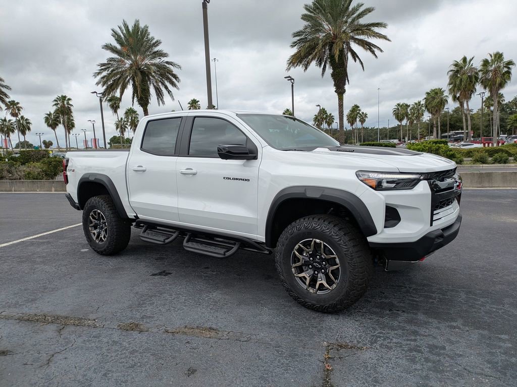 2026 Chevrolet Colorado ZR2 photo 2