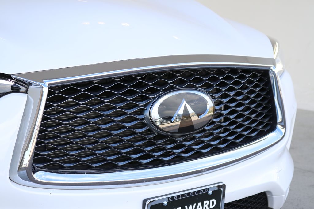 2025 Infiniti QX50 Luxe AWD photo 4