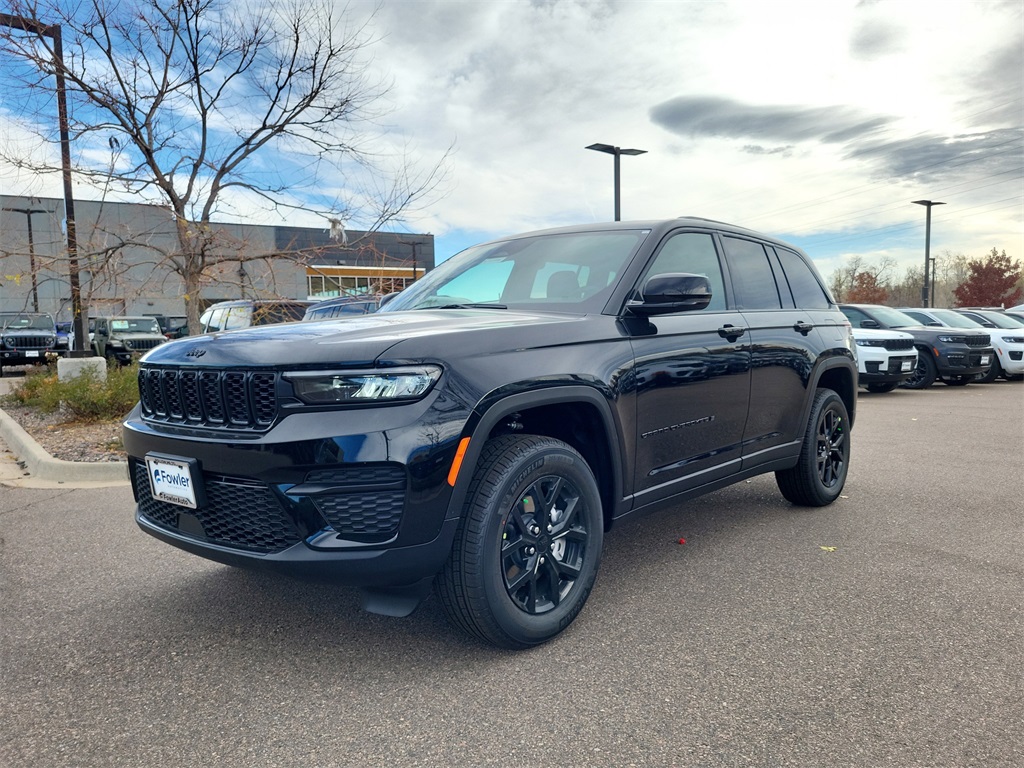 2025 Jeep Grand Cherokee Altitude's photo