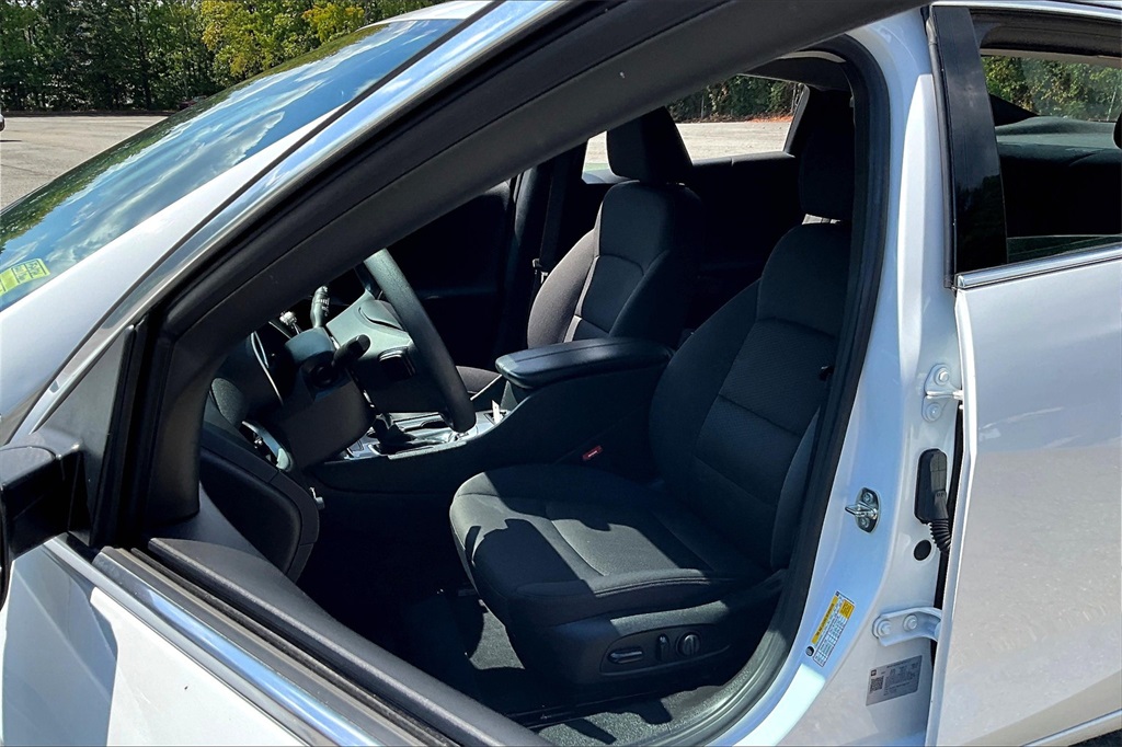 2023 Chevrolet Malibu 1LT photo 21