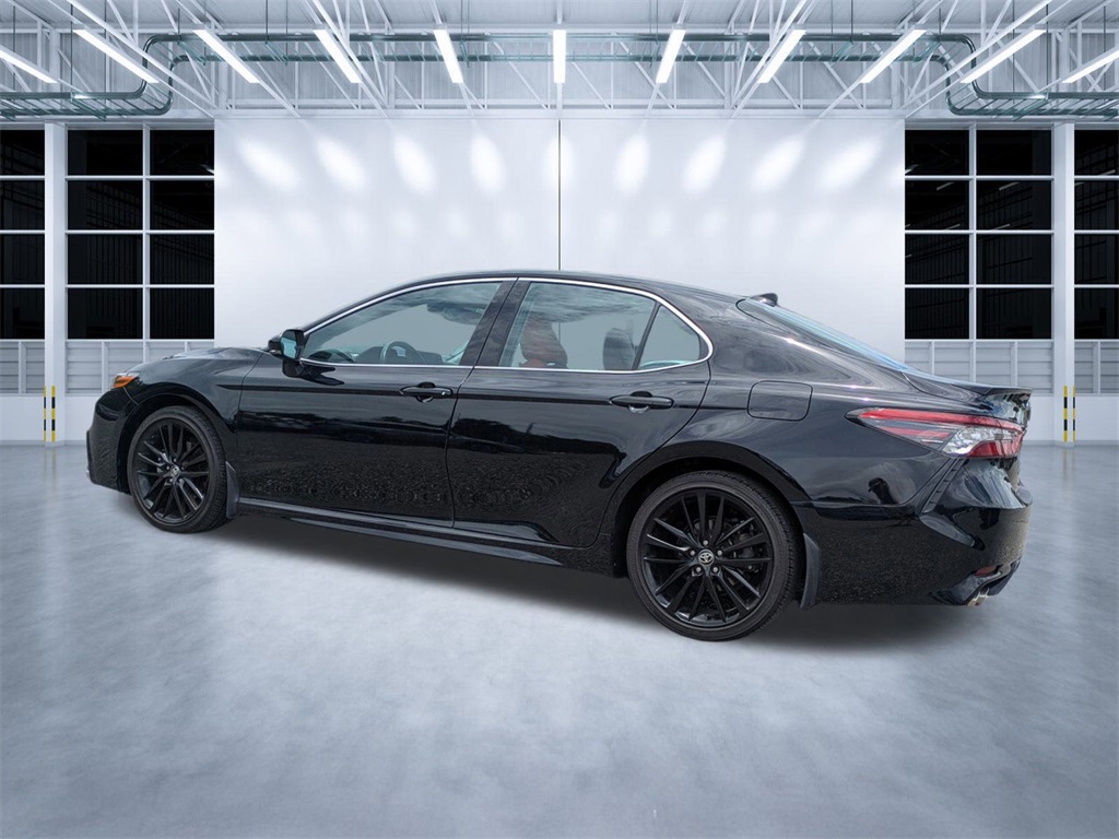 2022 Toyota Camry Hybrid XSE photo 4