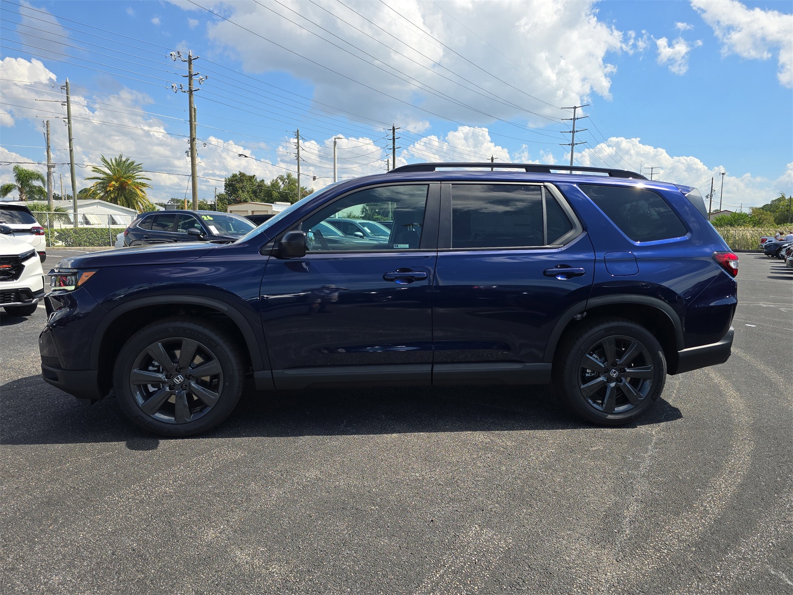 2025 Honda Pilot Sport photo 4