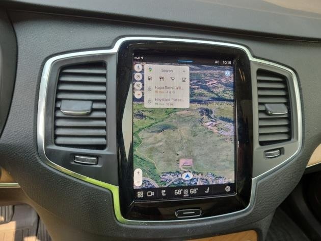 2023 Volvo XC90 Core photo 4