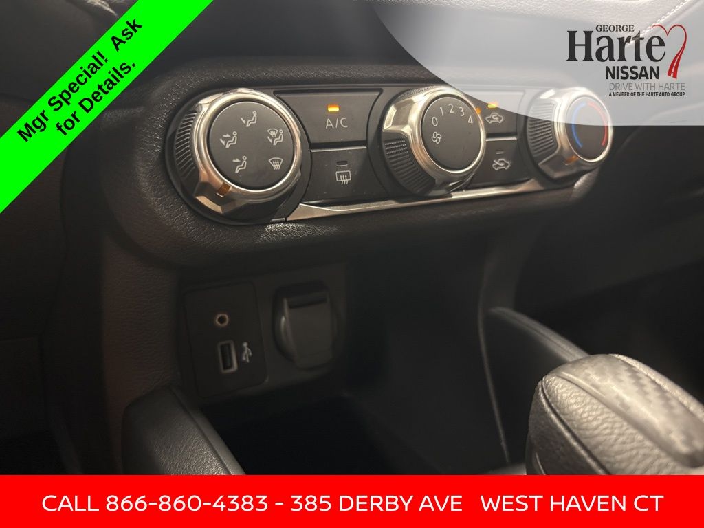 2024 Nissan Versa 1.6 S photo 11