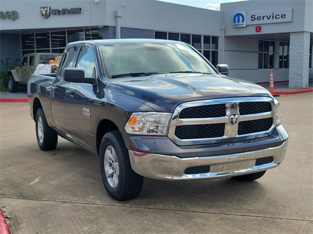 2024 RAM Ram 1500 Classic SLT's photo