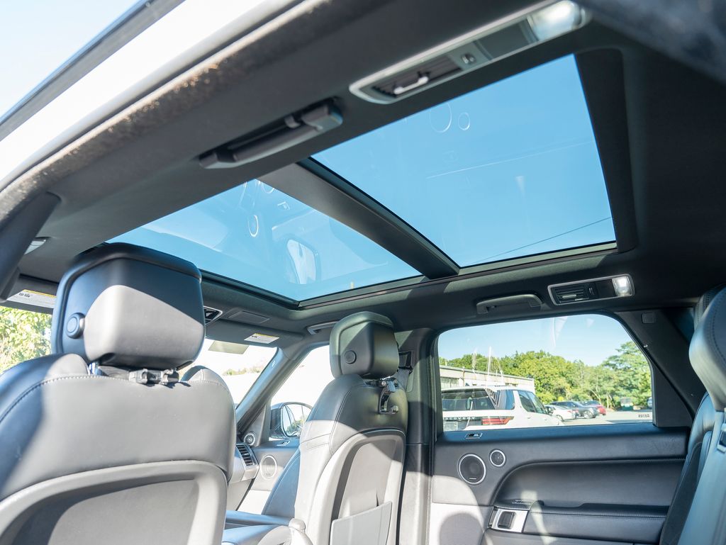 2022 Land Rover Range Rover Sport HST photo 26