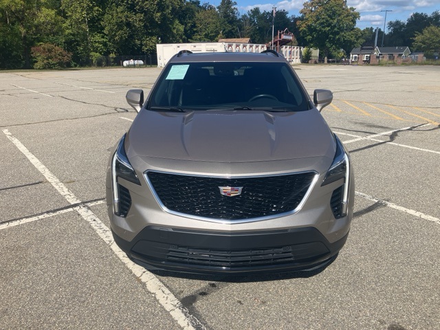 2023 Cadillac XT4 Sport photo 2