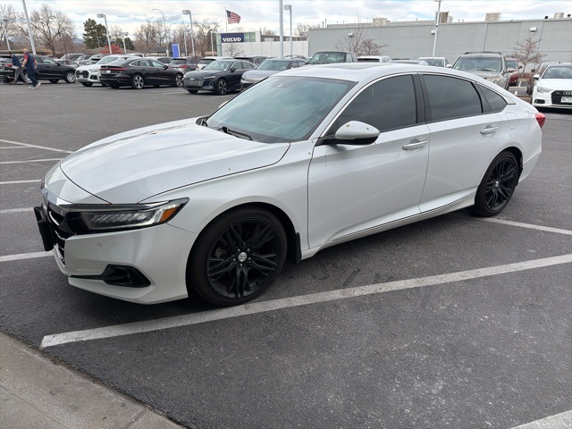 2021 Honda Accord Touring's photo