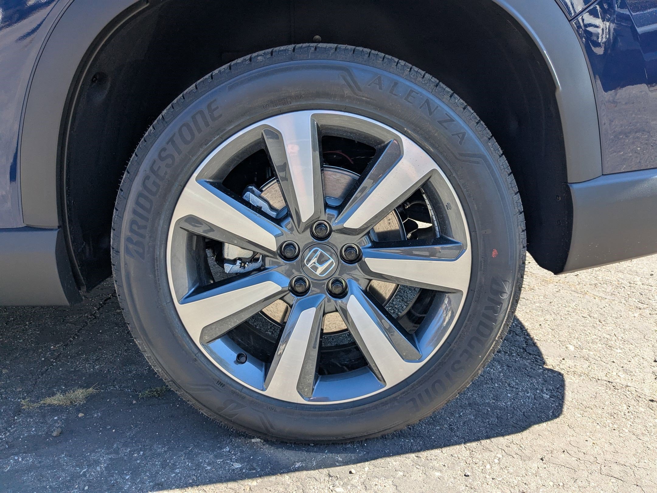 2025 Honda Pilot Touring photo 18