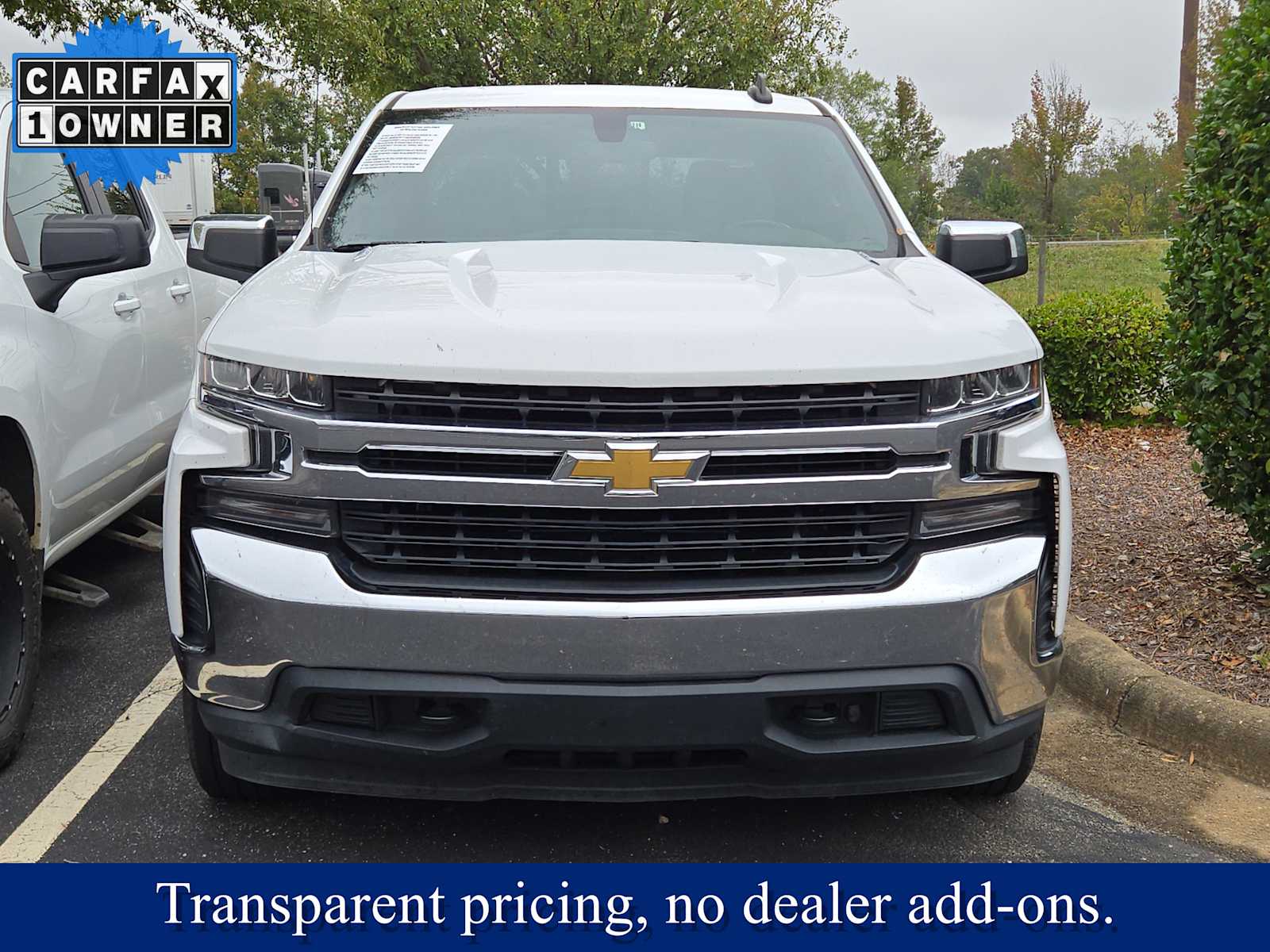 2020 Chevrolet Silverado 1500 LT photo 2