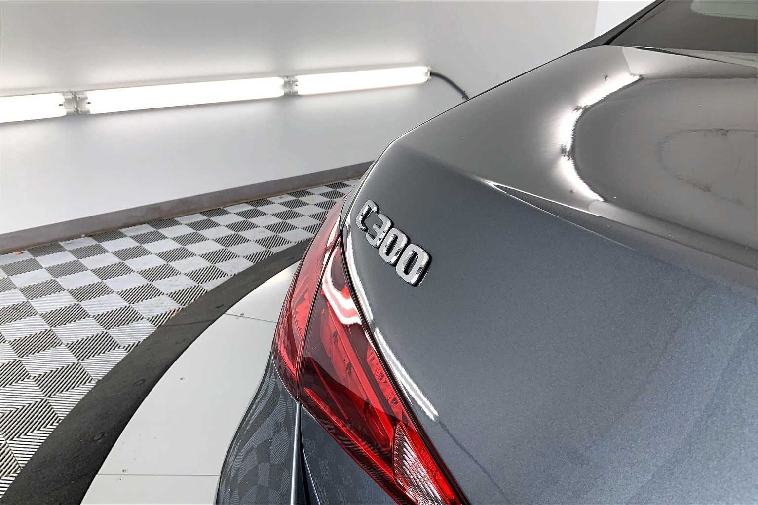 2025 Mercedes Benz C 300 4MATIC photo 6