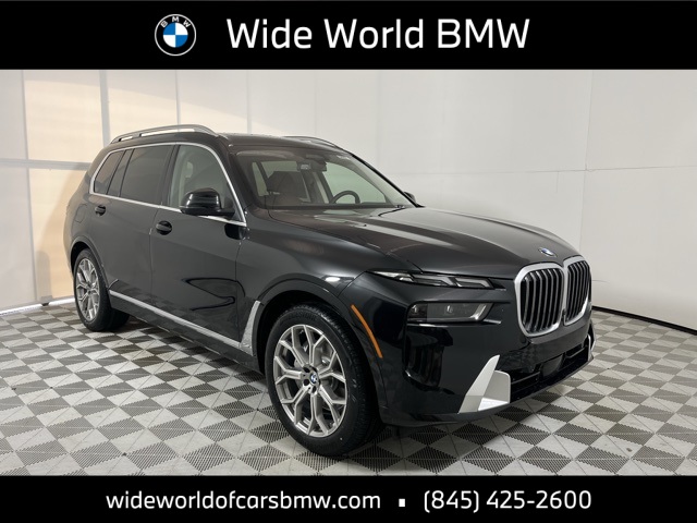 2026 BMW X7 40i's photo